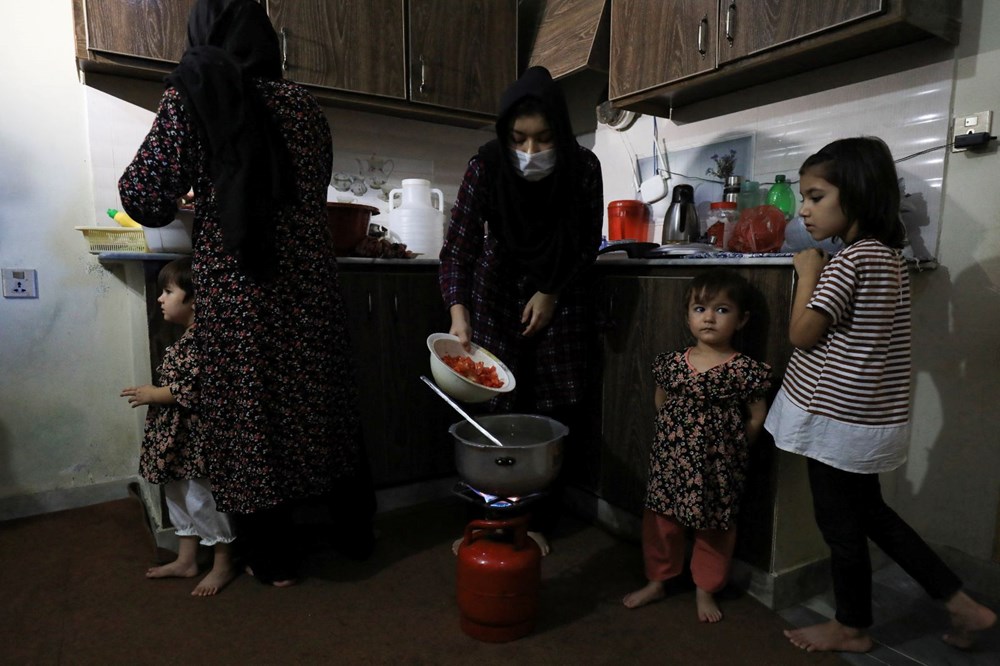 Taliban ile 2 yıl: Afganistan'da kadınlar hayatın her alanından dışlandı - 3