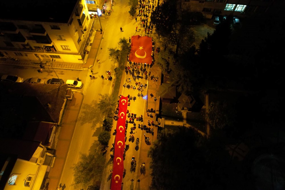 Cumhuriyet'in 100. yılı fener alayı yürüyüşleriyle kutlandı - 1