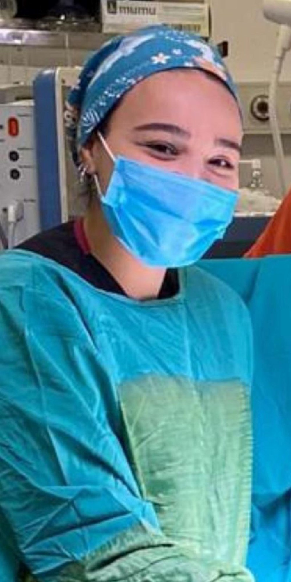 'Sahte doktor' Ayşe Özkiraz Cerrahpaşa'da da kendisini doktor olarak tanıtmış - 7