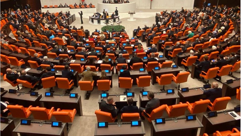 Yeni dokunulmazlık dosyaları Meclis'te