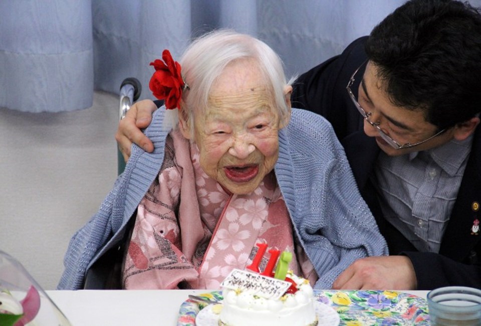 Самого старшего человека. Долгожитель Мисао Окава 117 лет. Мисао Окава в молодости.