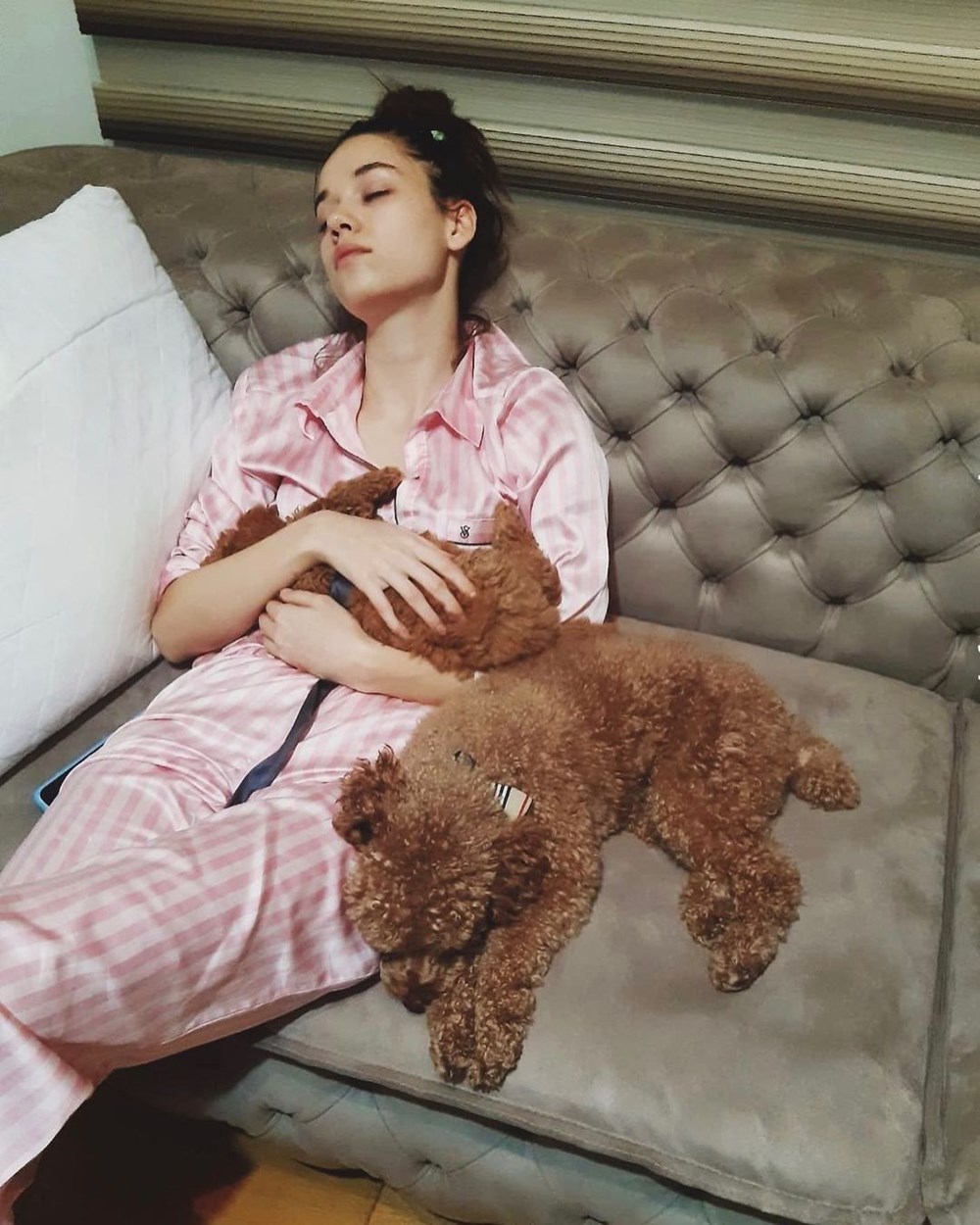 Afra Saraçoğlu: Maddi sıkıntı beni erken olgunlaştırdı - 7