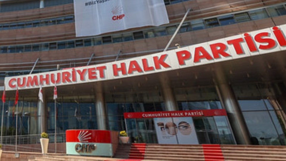 Ekrem İmamoğlu gözaltına alındı, CHP olağanüstü toplandı: Özel, İstanbul'a geçiyor - 1