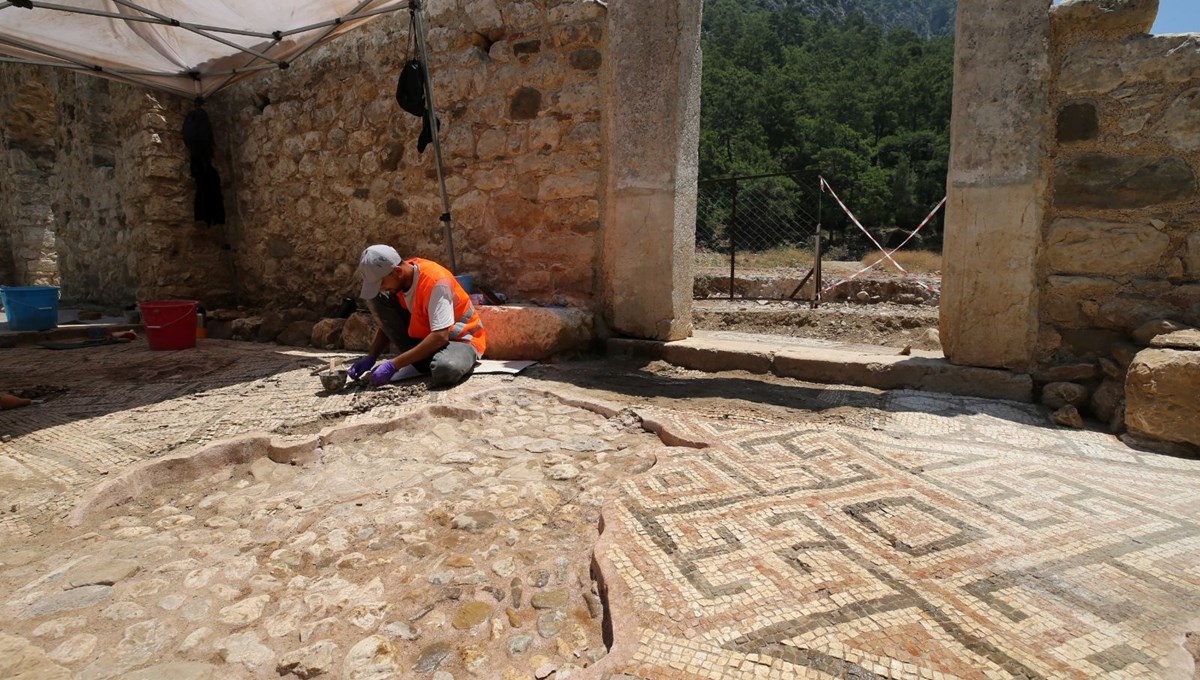Olympos Antik Kenti'nde çalışmalar sürüyor