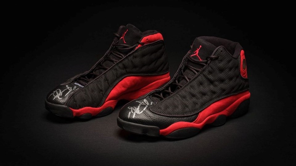 Michael Jordan'ın ayakkabısı 2,2 milyon dolara satıldı - 2