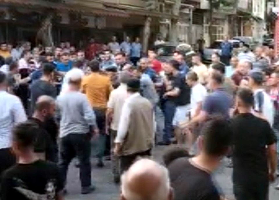 Kahramanmaraş'ta kavgaya müdahale eden polislere saldırı: 3 kişi tutuklandı - 1
