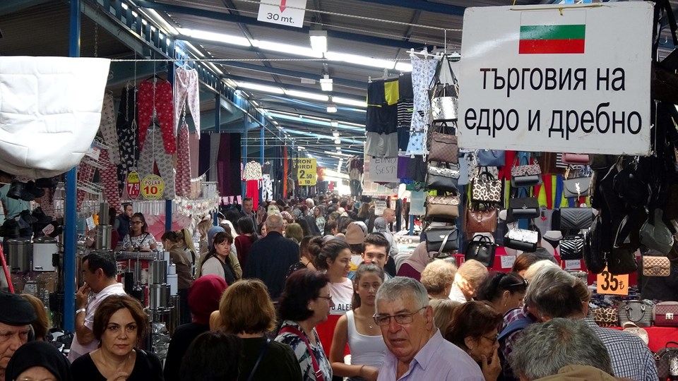 Edirne'de, Bulgar ve Yunan turistlerin alışveriş yaptığı pazar kapatıldı - 2