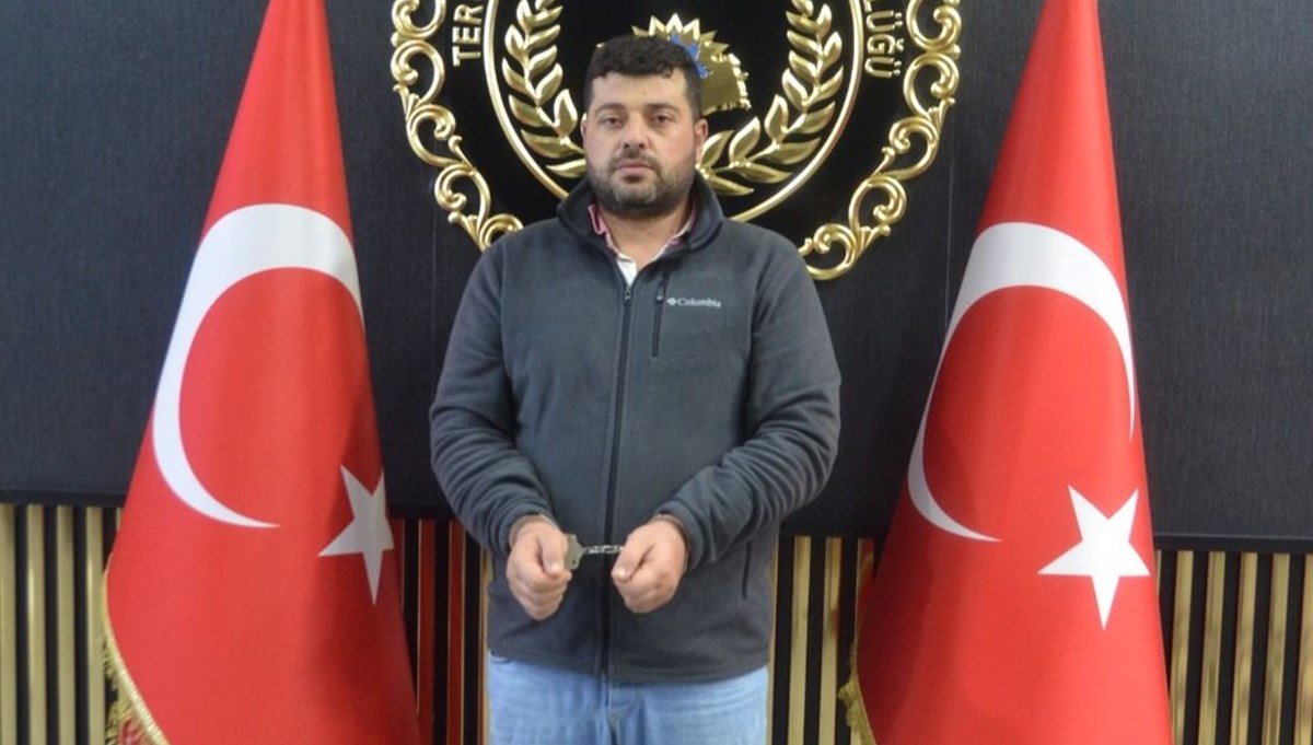 Beyoğlu'ndaki terör saldırısına ilişkin tutuklanan bir teröristin WhatsApp yazışmalarına ulaşıldı Beyoğlu'ndaki terör saldırısına ilişkin tutuklanan bir teröristin WhatsApp yazışmalarına ulaşıldı