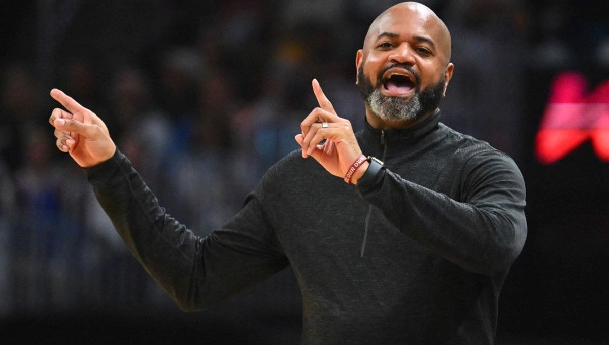 NBA ekibi Cleveland Cavaliers'ta başantrenör JB Bickerstaff'ın görevine son verildi NBA ekibi Cleveland Cavaliers'ta başantrenör JB Bickerstaff'ın görevine son verildi