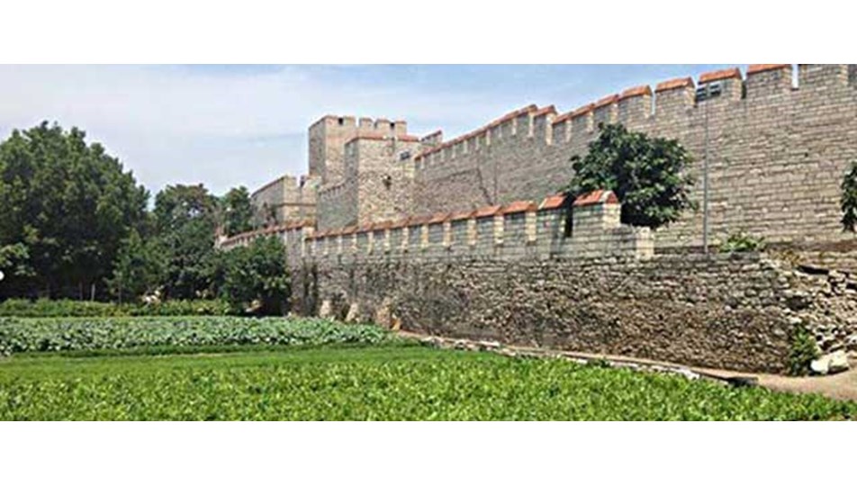 Kadir Topbaş'tan 'Yedikule bostanı' kararı