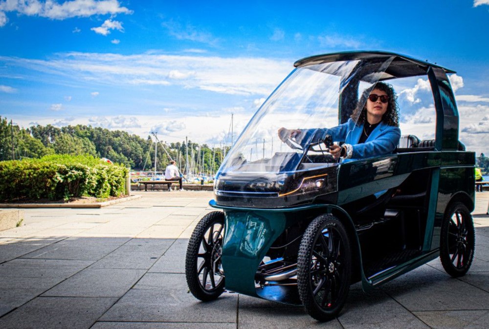 Konforlu seyahat için dört tekerli elektrikli bisiklet - 3