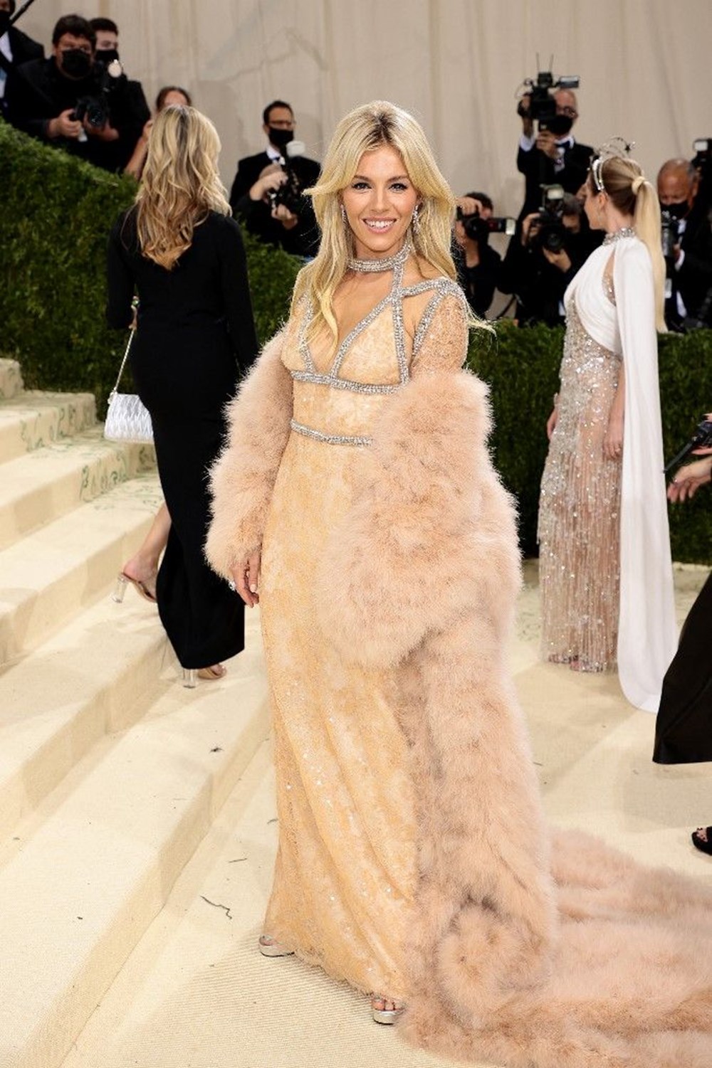 2021 MET Gala'nın en ilginç kıyafetleri - 21
