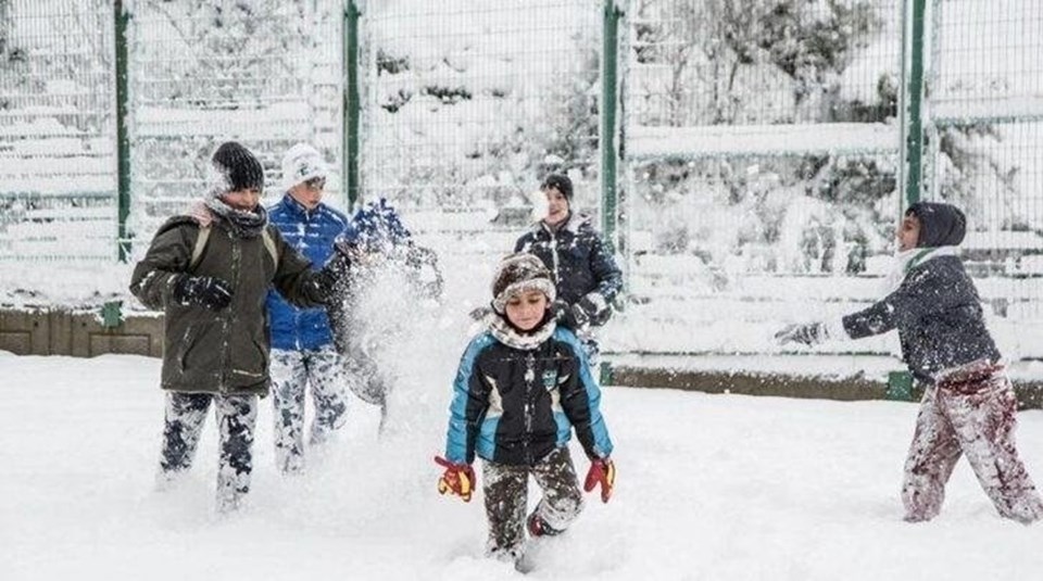 21 Mart Pazartesi günü İstanbul'da okullar tatil mi? Kar tatili ne zaman bitiyor? Valilikten açıklama - 1