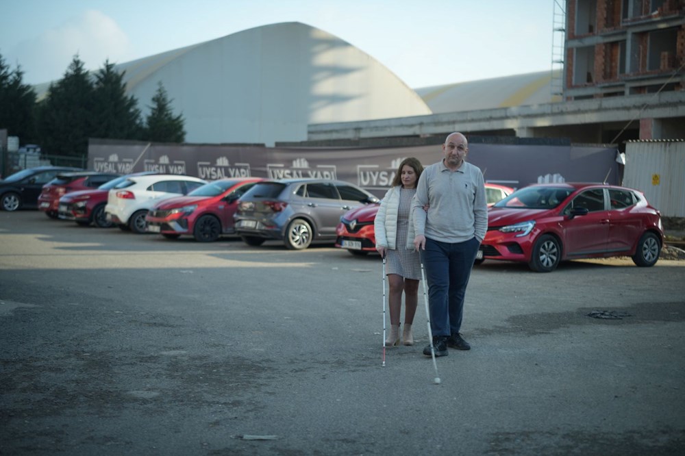 Görme engelli çift binlerce kişiye ilham oluyor: Sevginin engel tanımadığını kanıtlıyorlar - 7