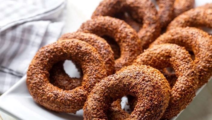 Mahlepsiz de olur: Evde kandil simidi yapmanın püf noktaları