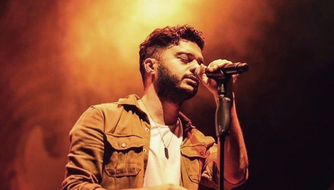 Şarkıcı İlyas Yalçıntaş'a "hakaret" suçundan para cezası!