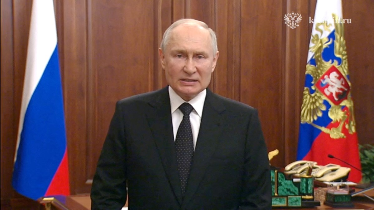 Rusya Devlet Başkanı Vladimir Putin, isyan sabahı yaptığı açıklamasında Prigojin Rusya Devlet Başkanı Vladimir Putin, isyan sabahı yaptığı açıklamasında Prigojin