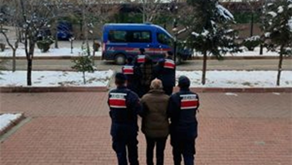 Özel giysili joker şebekesine operasyon: 28 gözaltı Özel giysili joker şebekesine operasyon: 28 gözaltı