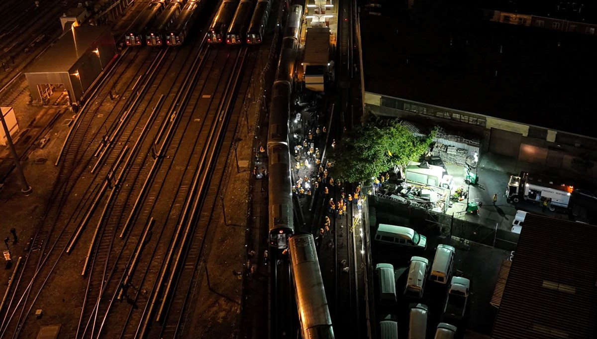 ABD'de tren raydan çıktı