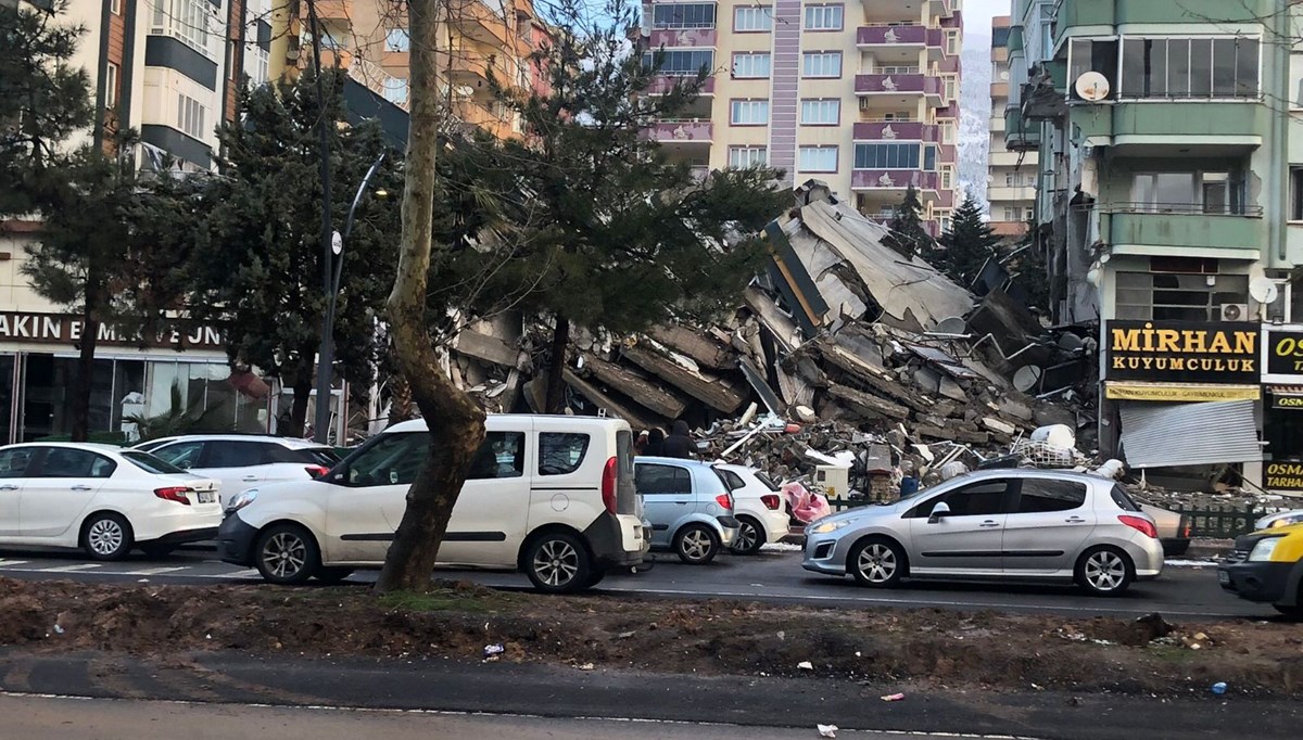 19 kişiye mezar olan Fazilet Apartmanı davasında ilk duruşma: “O kadar çok usulsüzlük vardı ki anlatılmaz”