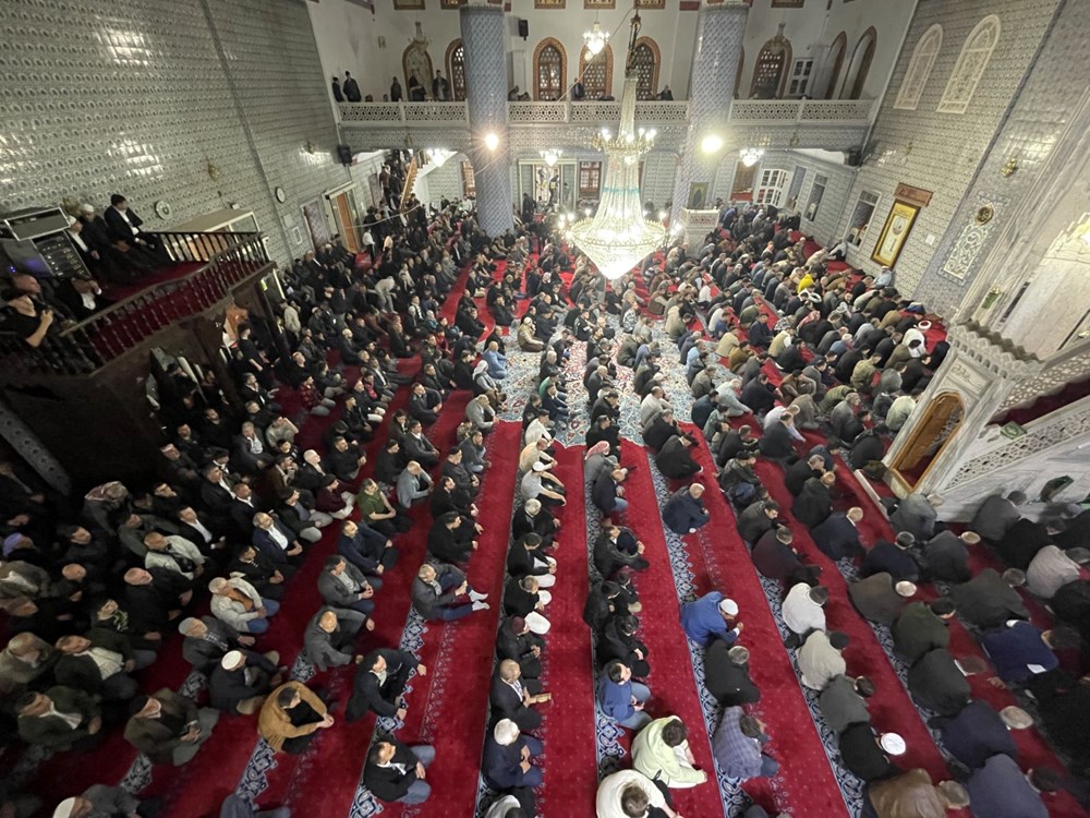 Camilerde bayram namazı coşkusu - 6