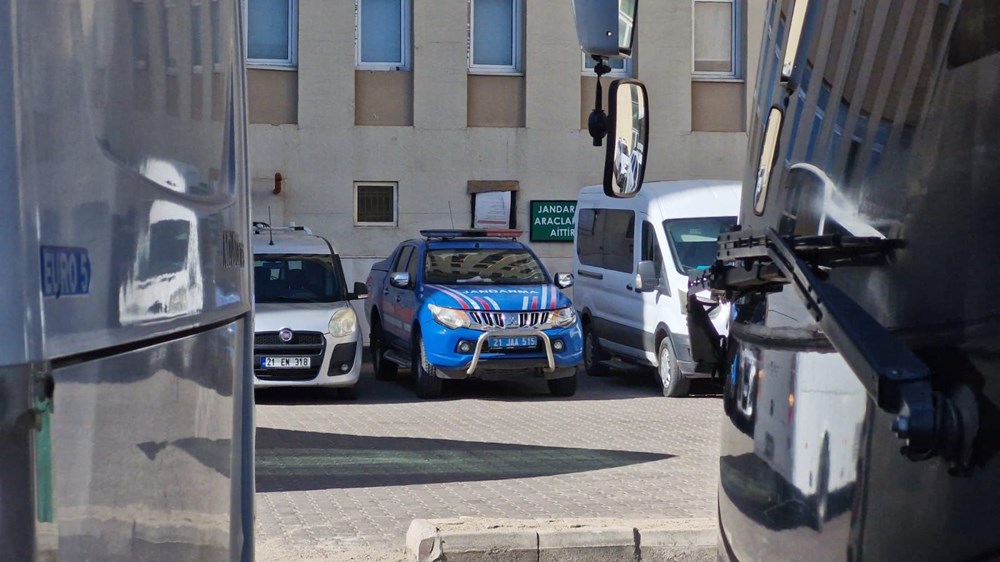 SON DAKİKA HABERİ: Narin cinayetinde anne ve ağabey dahil 8 kişi tutuklandı - 4