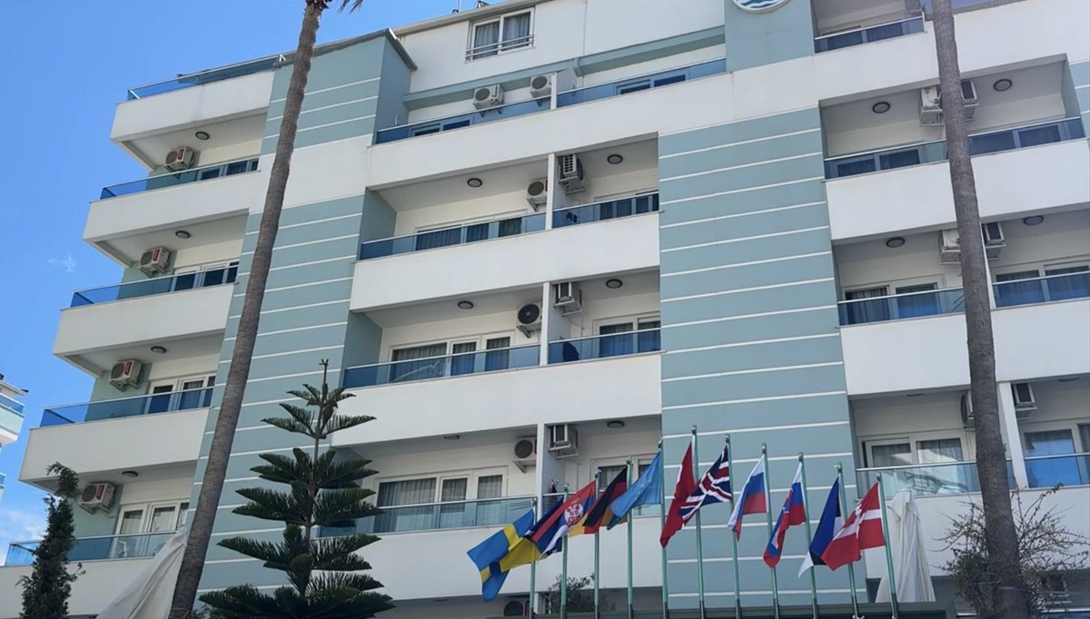 Alanya'da Rus turist otel odasında ölü bulundu Alanya'da Rus turist otel odasında ölü bulundu