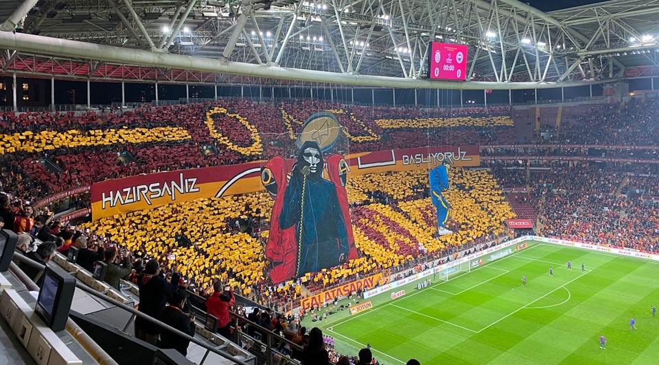 Süper Lig'de derbi heyecanı: Galatasaray-Fenerbahçe - 1