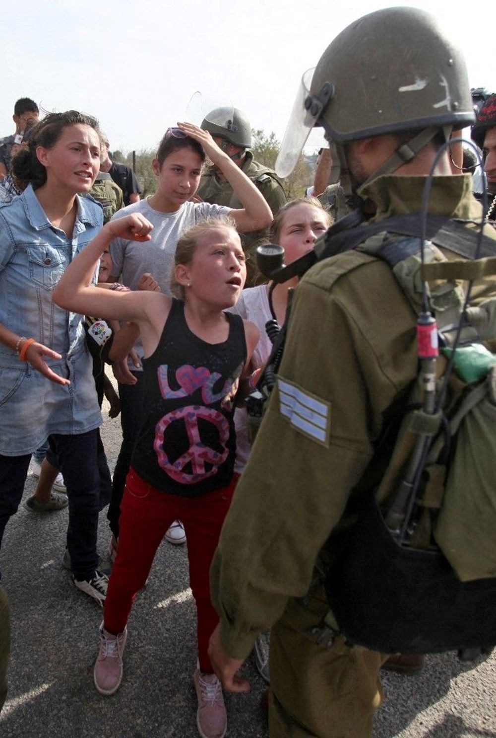 Filistinli cesur kız Ahed Tamimi serbest - 1