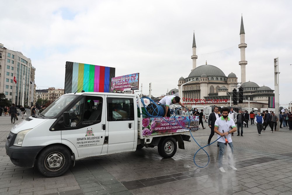 Taksim Camii ibadete açıldı - 5