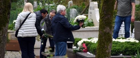 Mina Basaran In Eski Nisanlisi Murat Gezer Ile Nazli Carmikli Evleniyor Magazin Haberleri Ntv