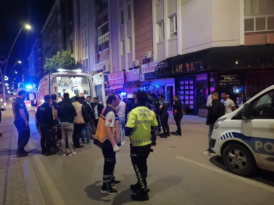 Konya'da silahlı kavga: 7'si polis 11 yaralı - 1