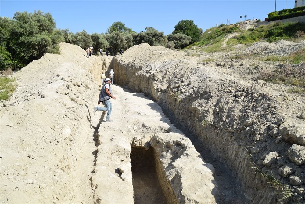 Kuşadası'nda inşaat alanındaki sondajda Milattan Önce 1'inci yüzyıla ait su kemeri bulundu - 2