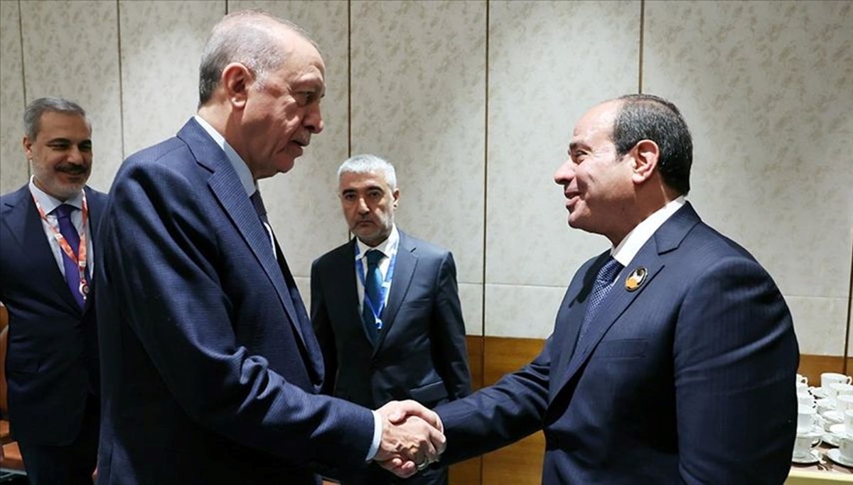 Cumhurbaşkanı Erdoğan, Mısır Cumhurbaşkanı Sisi ile görüştü Cumhurbaşkanı Erdoğan, Mısır Cumhurbaşkanı Sisi ile görüştü