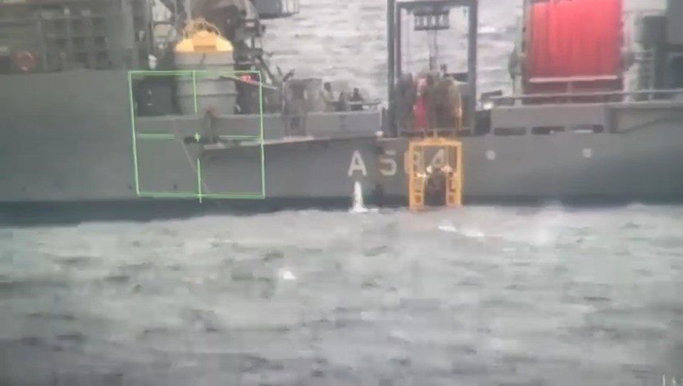 Marmara'da batan geminin enkazına dalış: Bir kişinin cansız bedenine ulaşıldı - 1