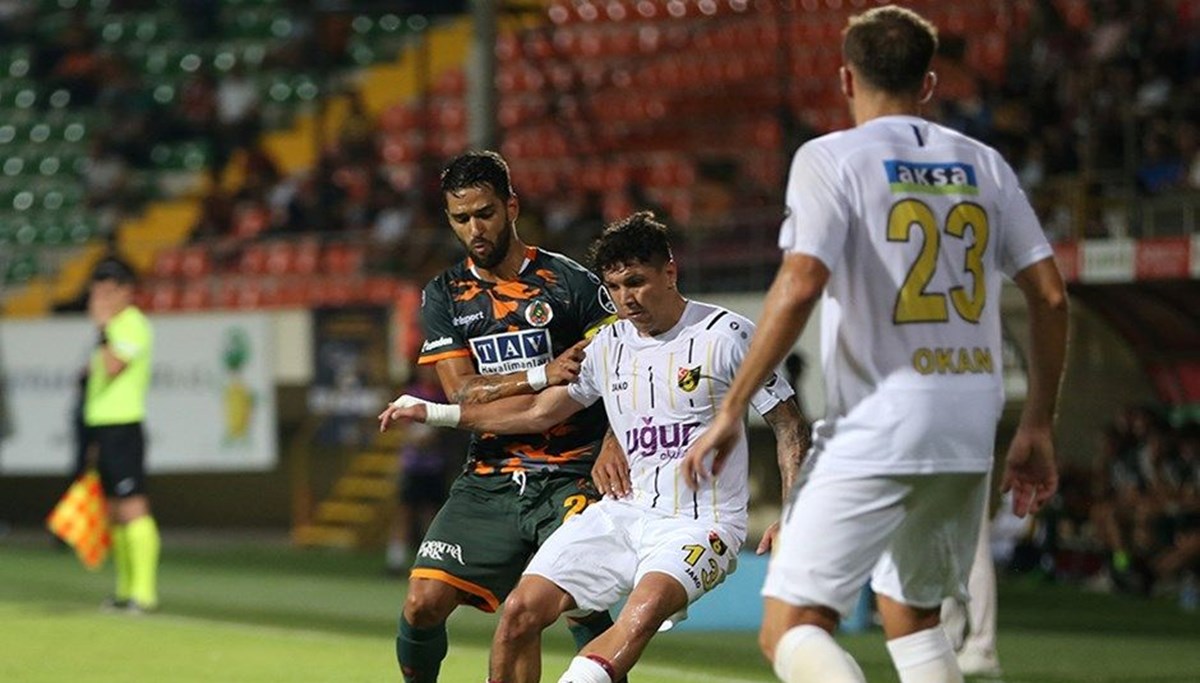 İstanbulspor 17 yıl sonra galip İstanbulspor 17 yıl sonra galip