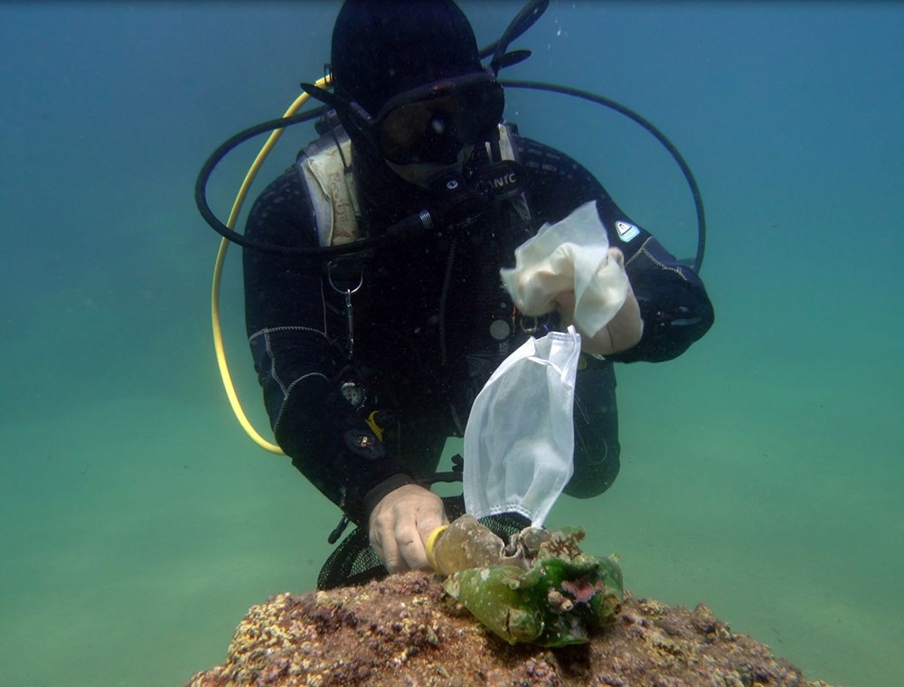 Su altında 'maske ve eldiven' kirliliği - 3