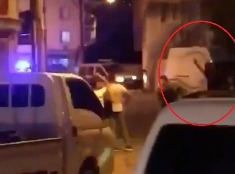 Bursa'da tehlikeli gerginlik: 6 yaralı - 2