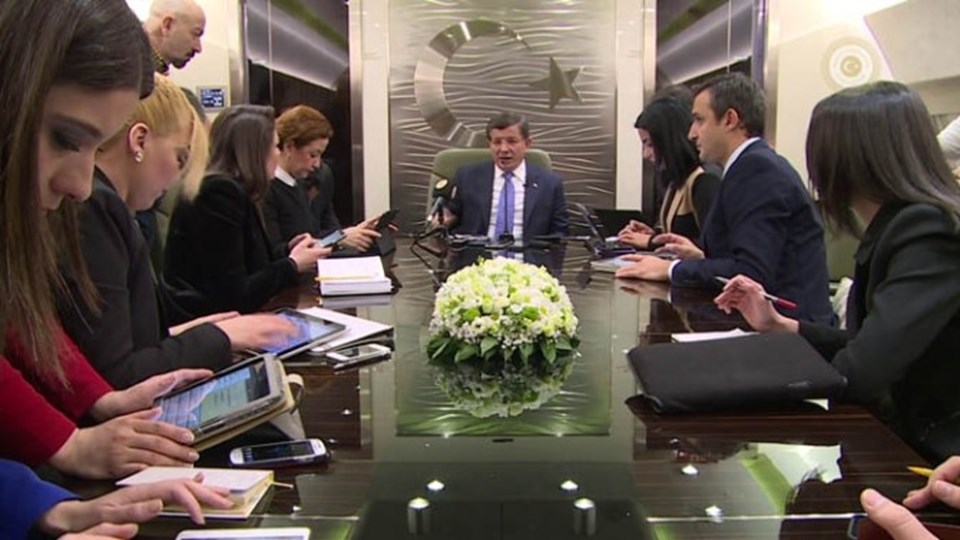 Başbakan Davutoğlu: Azez'in düşmesine izin vermeyeceğiz - 1