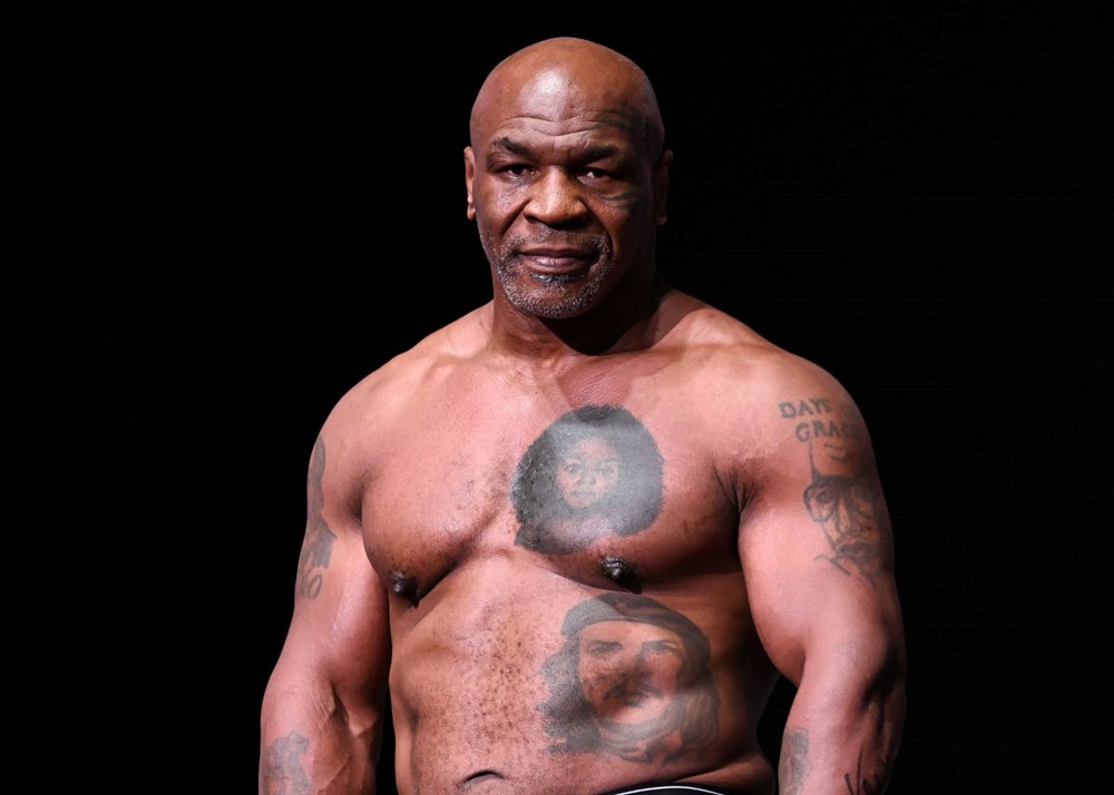 Dünyanın beklediği boks maçı öncesi Mike Tyson'dan Jake Paul'a tokat: Bana vurdu ve kaçtı, onu öldüreceğim! - 7