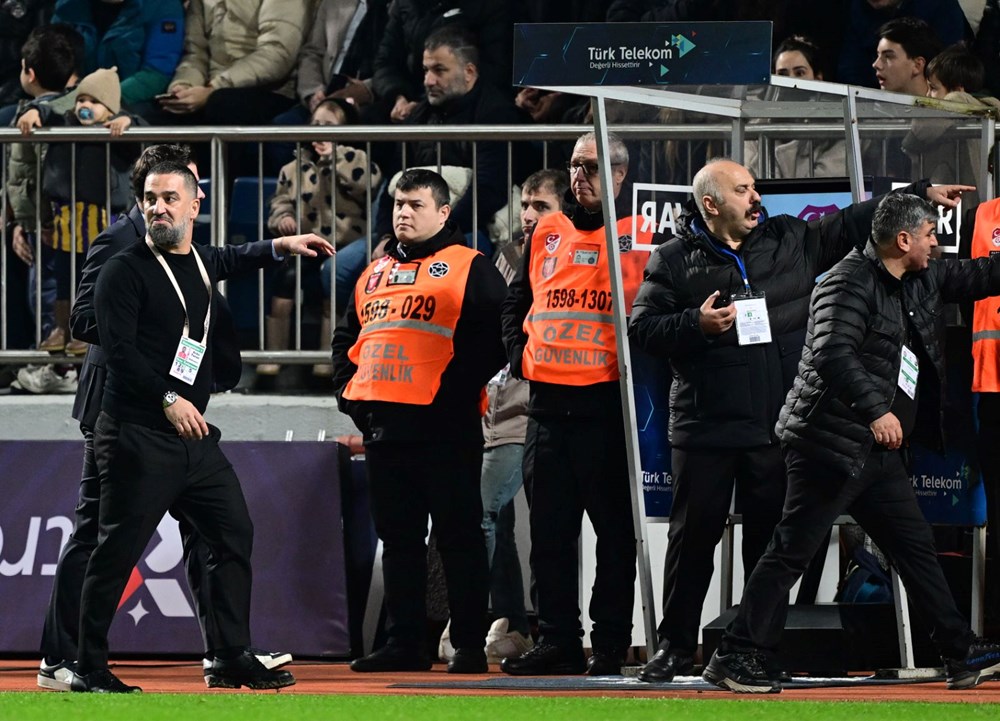 Arda Turan'ın yeni takımından alacağı maaş ortaya çıktı: Yerine dünyaca ünlü üç aday! - 6