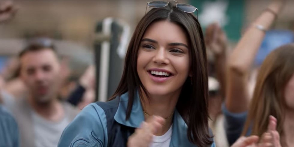 Pepsi Kendall Jennerlı Reklamını Tepkiler üzerine Geri