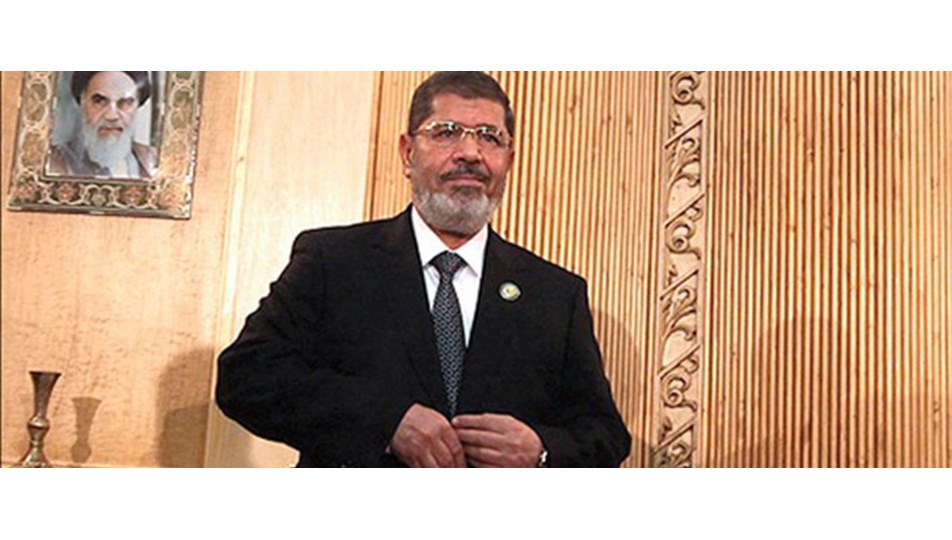 Suriye Mursi'yi Tahran'da protesto etti