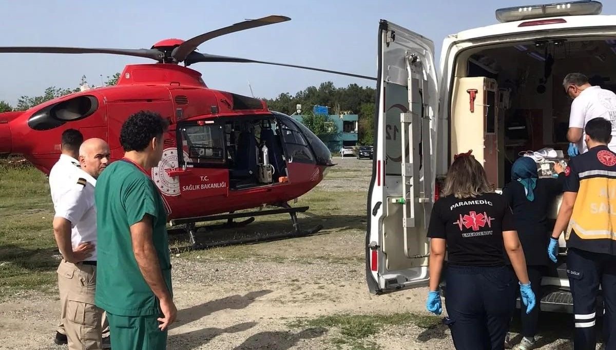 Kalp hastası bebek, ambulans helikopterle Ankara'ya sevk edildi Kalp hastası bebek, ambulans helikopterle Ankara'ya sevk edildi
