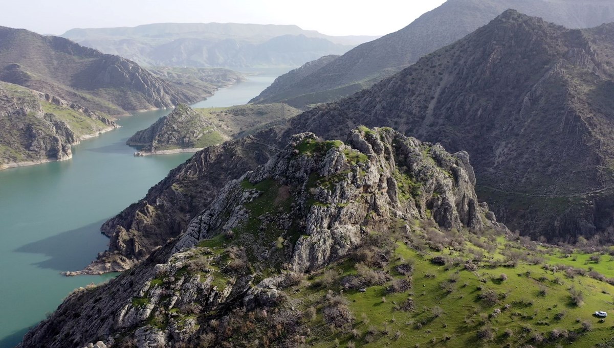 Adıyaman'da Fırat Nehri kıyısında 1800 yıllık askeri gözetleme kulesi tespit edildi