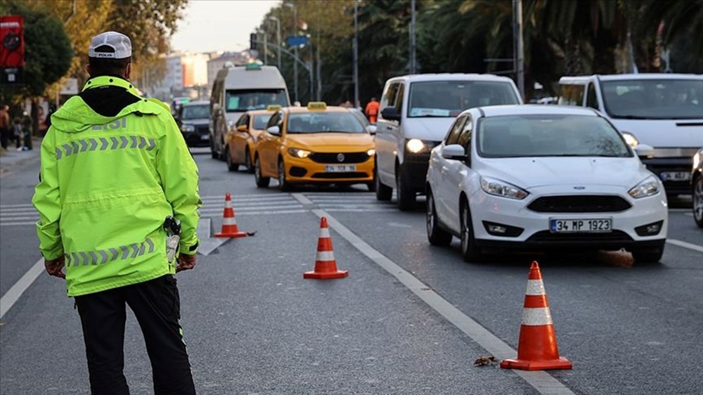 Yollarda bayram yoğunluğu başladı | Karayollarında son durum - 9