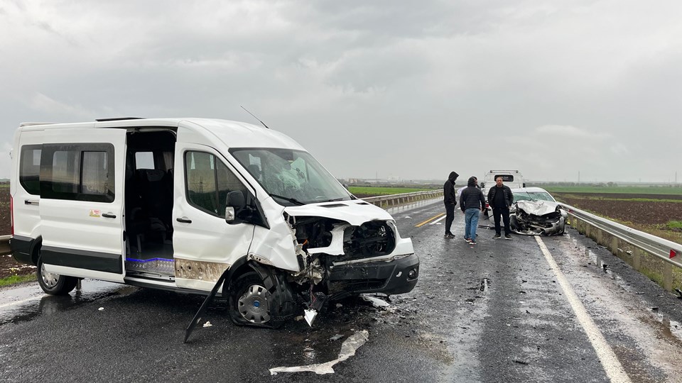 Diyarbakır'da katliam gibi kaza: 3 ölü, 5 yaralı - 1