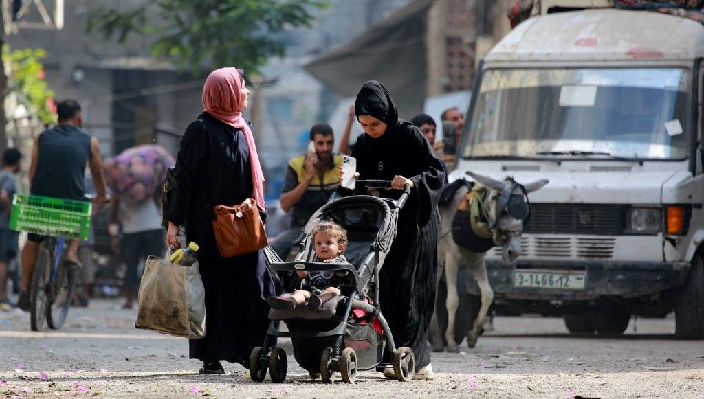 İngiltere, Gazze'deki kadın ve kız çocukları için harekete geçti