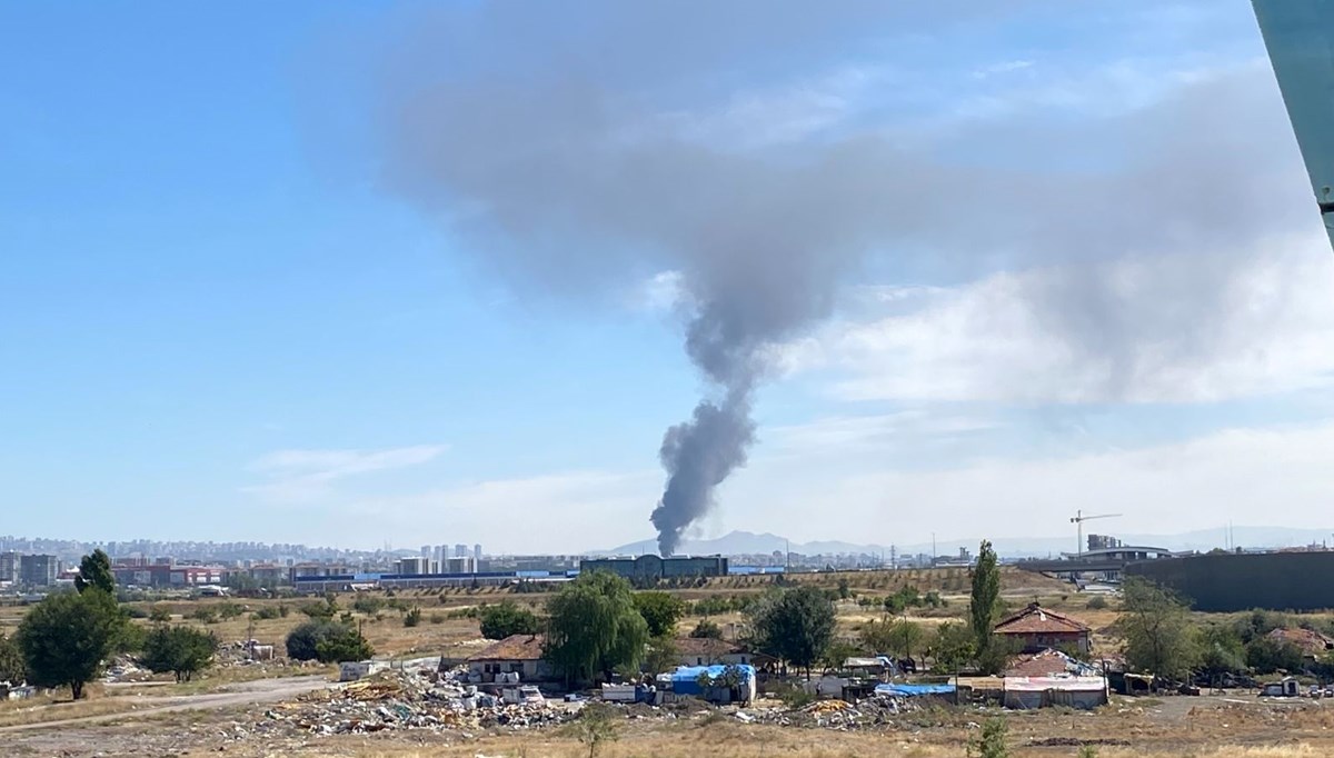 Ankara'da sanayi sitesinde yangın: 2 ölü Ankara'da sanayi sitesinde yangın: 2 ölü