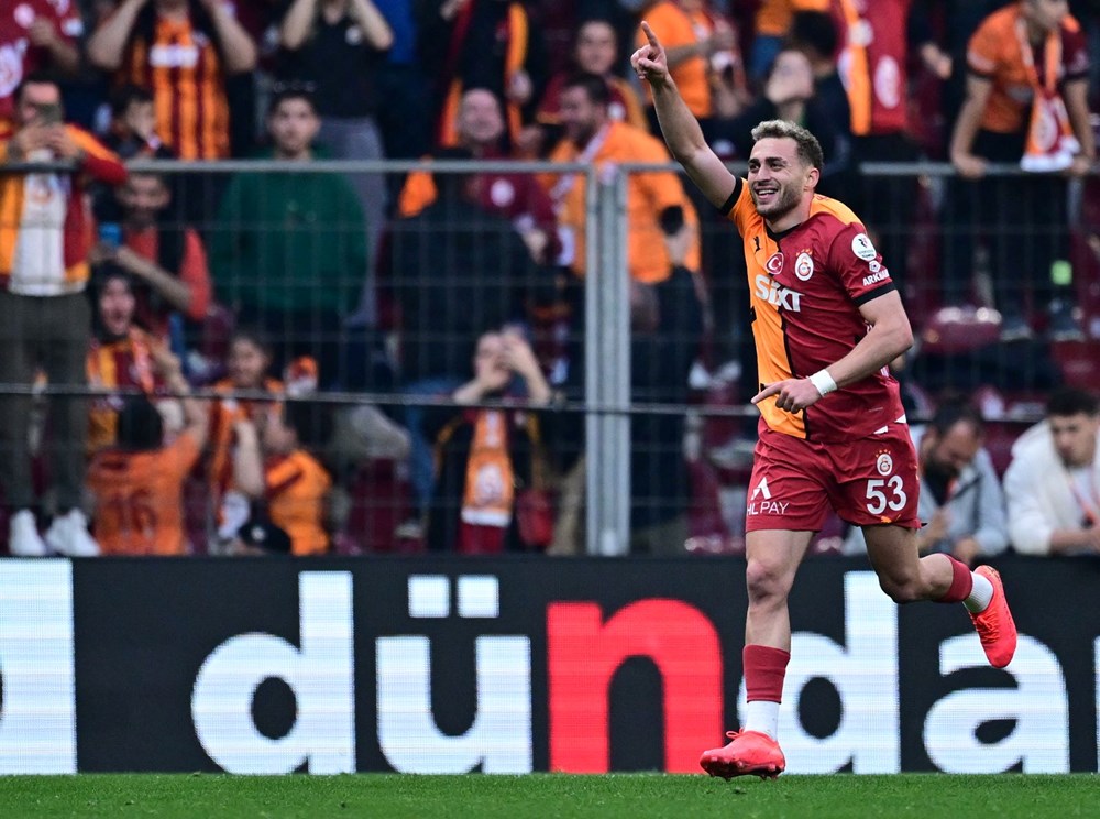 Lider Galatasaray, Sivasspor'u farklı geçti: Son 4 maçta 2 galibiyet 1 beraberlik yetiyor! - 17